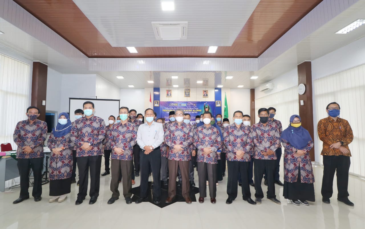Pelantikan Pengurus Pusat Ikatan Alumni UM Metro Periode 2020-2025